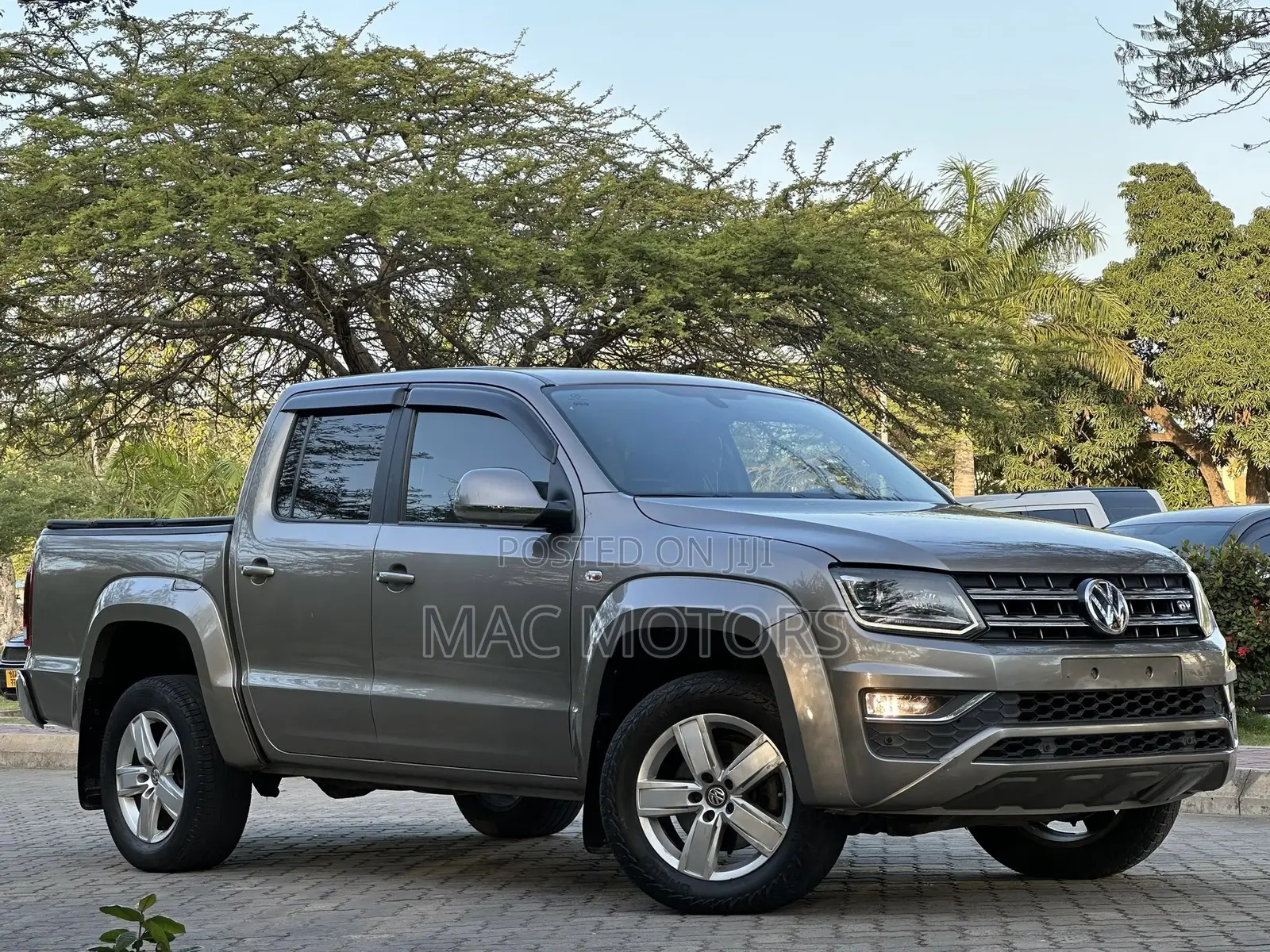 Volkswagen Amarok 2020 Gray