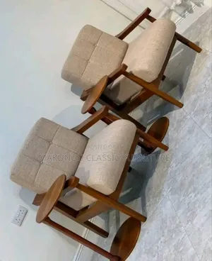 Arm Chair Na Coffee Table Za Kisasa