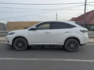 Toyota Harrier Hybrid Premium 2014 White