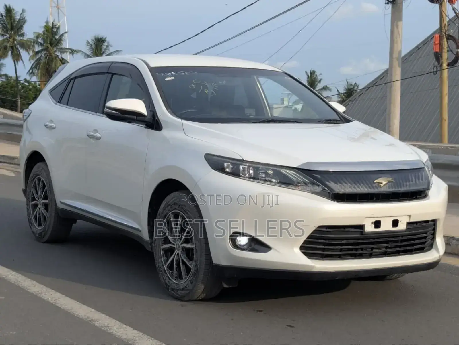 Toyota Harrier Hybrid Premium 2014 White