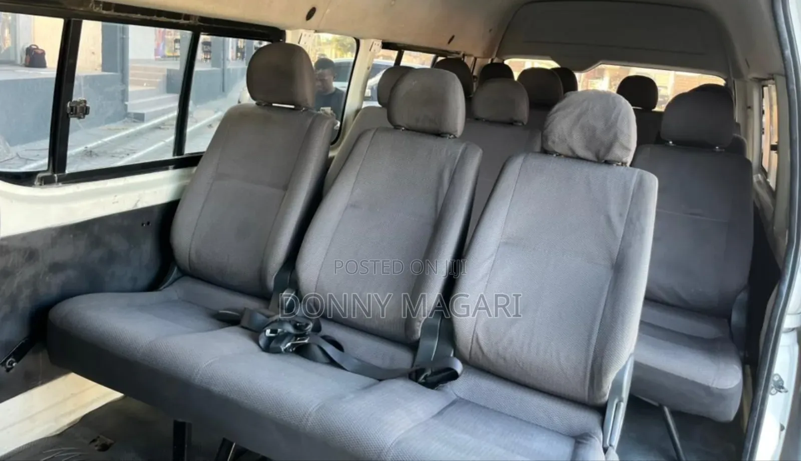 Toyota Quantum 2014 White