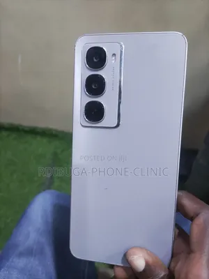 Itel A100 128 GB Silver