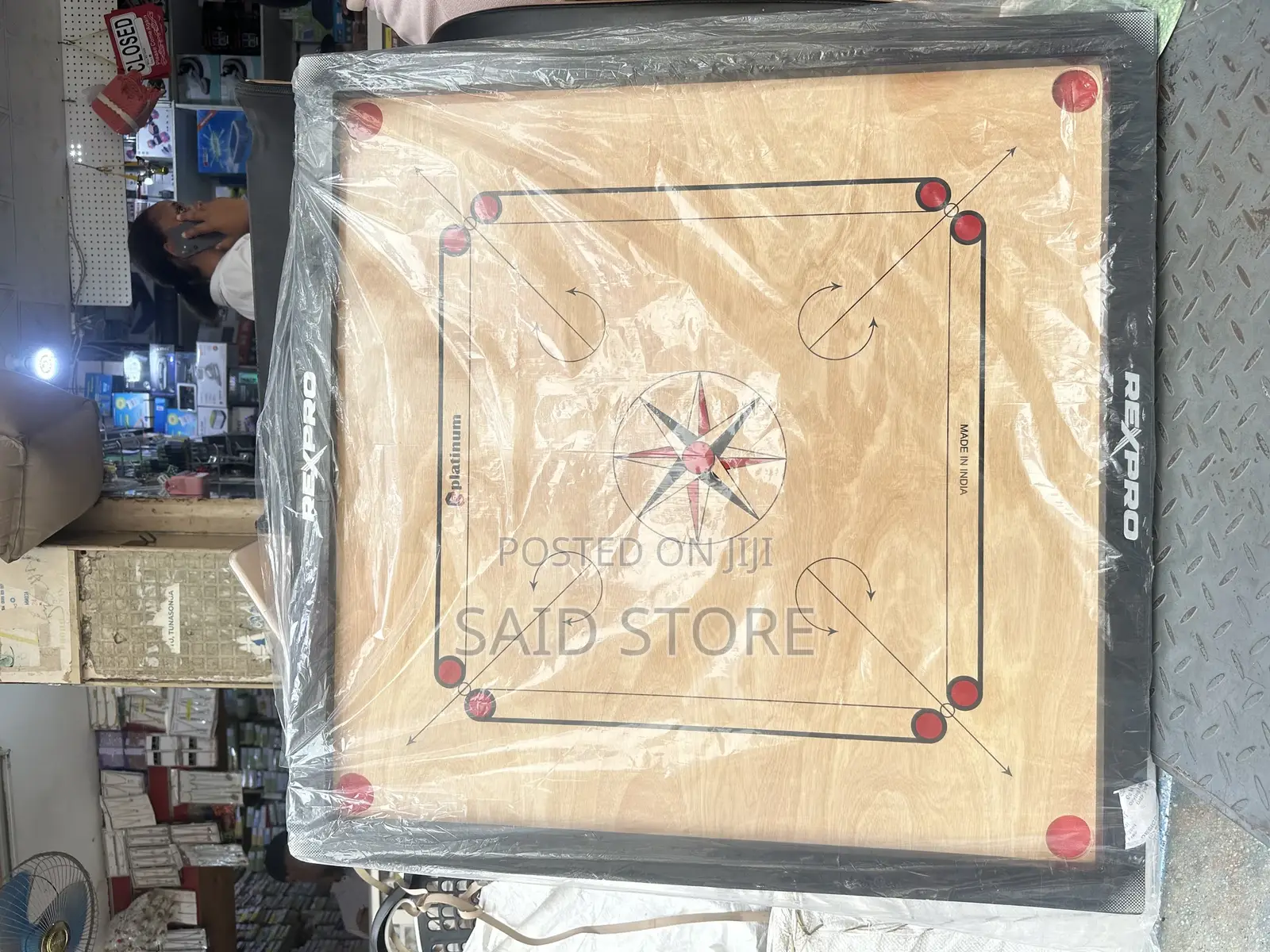 Carrom Board Game Classic Strike Wooden Game Desktop Hand Play