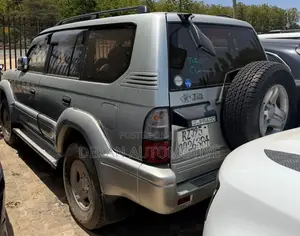 Toyota Land Cruiser Prado 2.7 5dr 2003 Silver