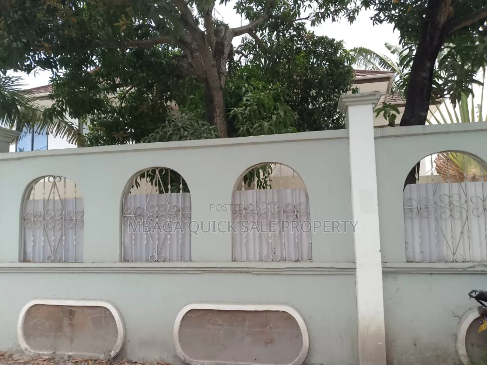 6bdrm House in Mikocheni for rent