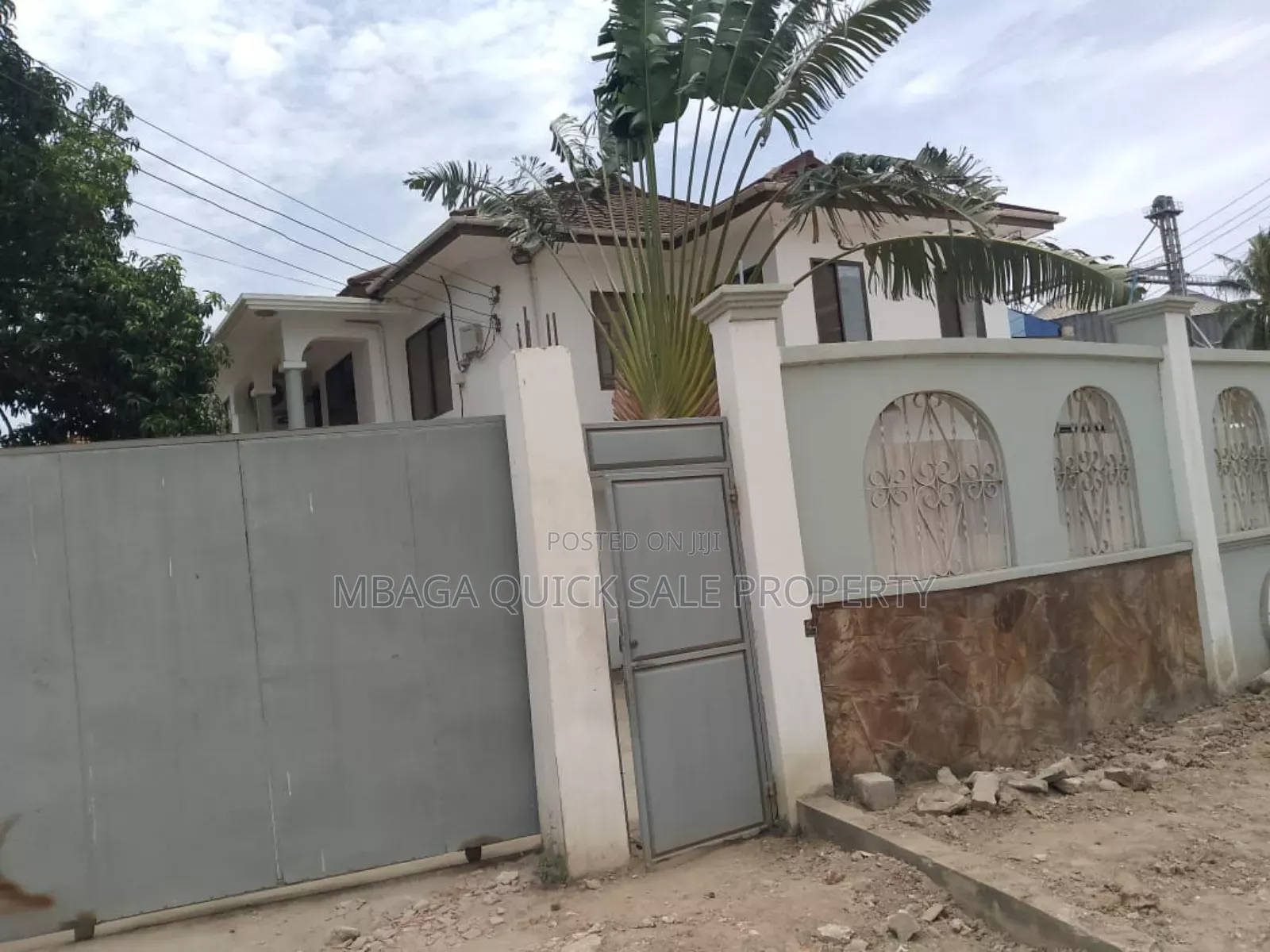 6bdrm House in Mikocheni for rent