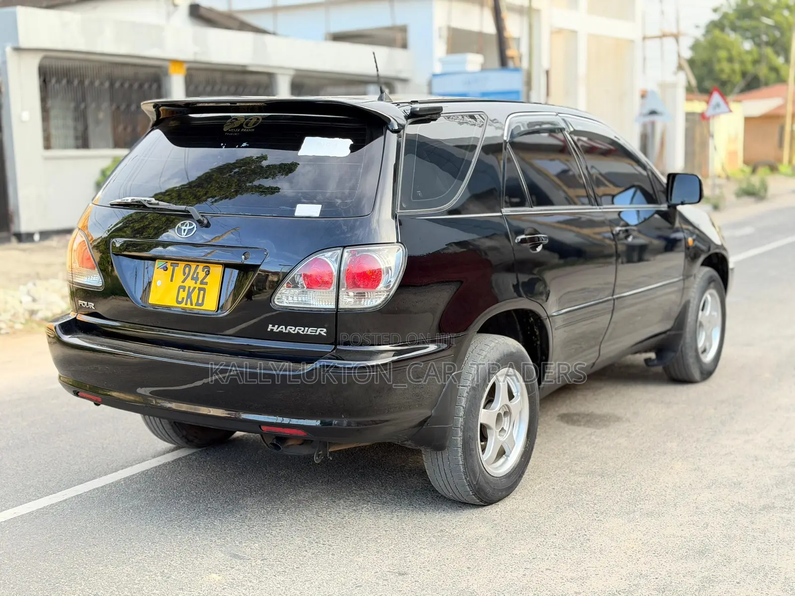 Toyota Harrier 2005 Black