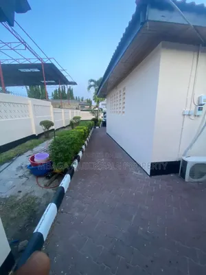 3bdrm House in Kijitonyama for sale