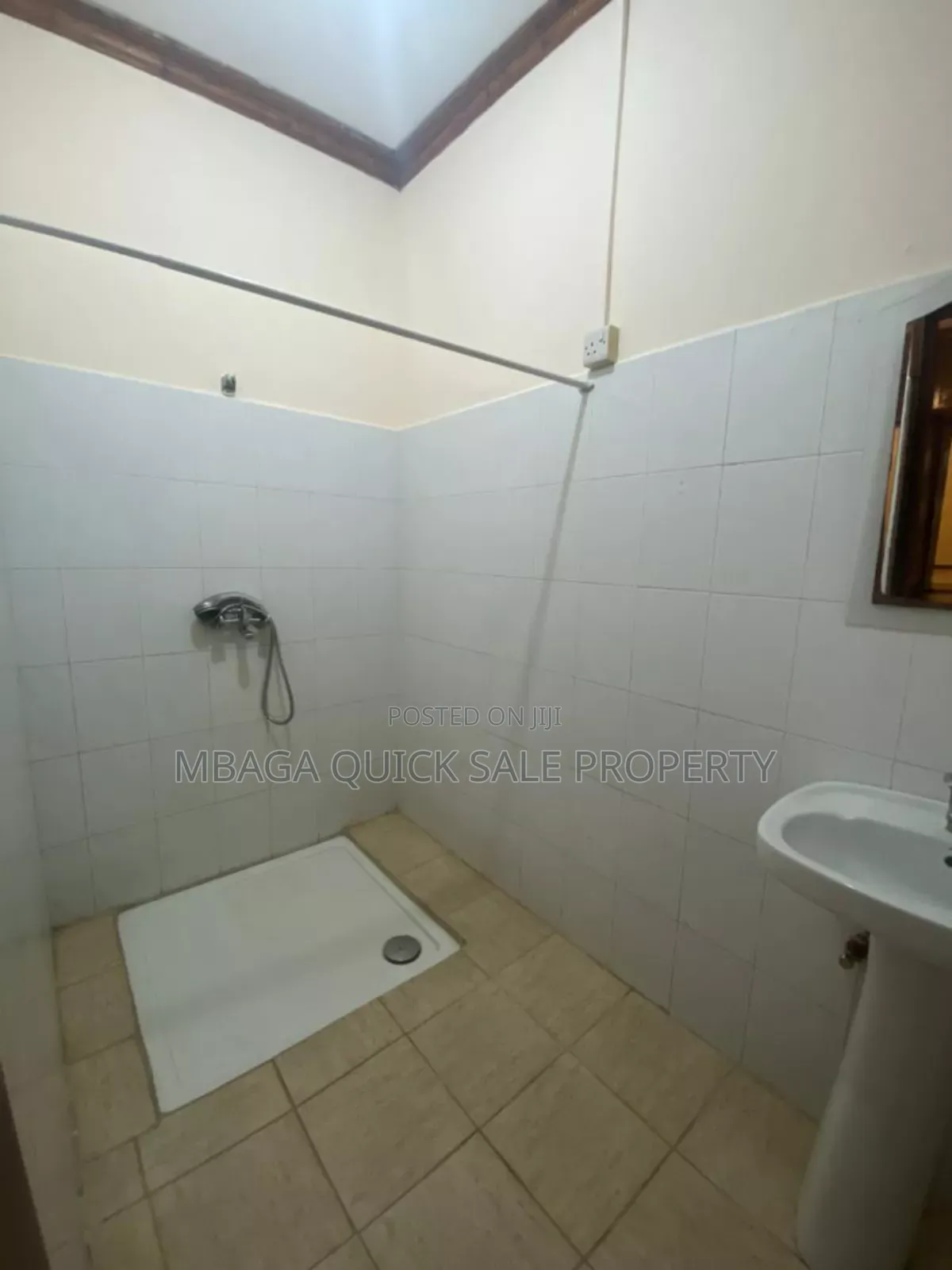 3bdrm House in Kijitonyama for sale