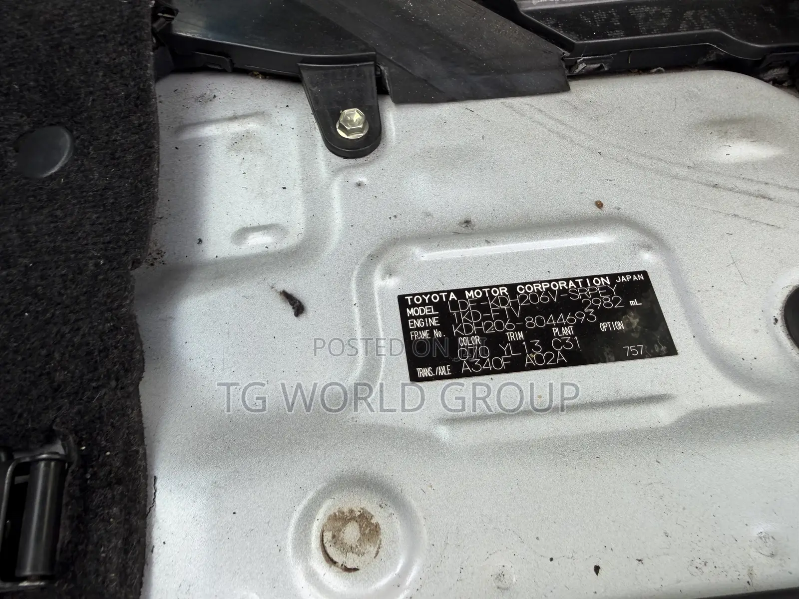 Toyota HiAce 2012 White