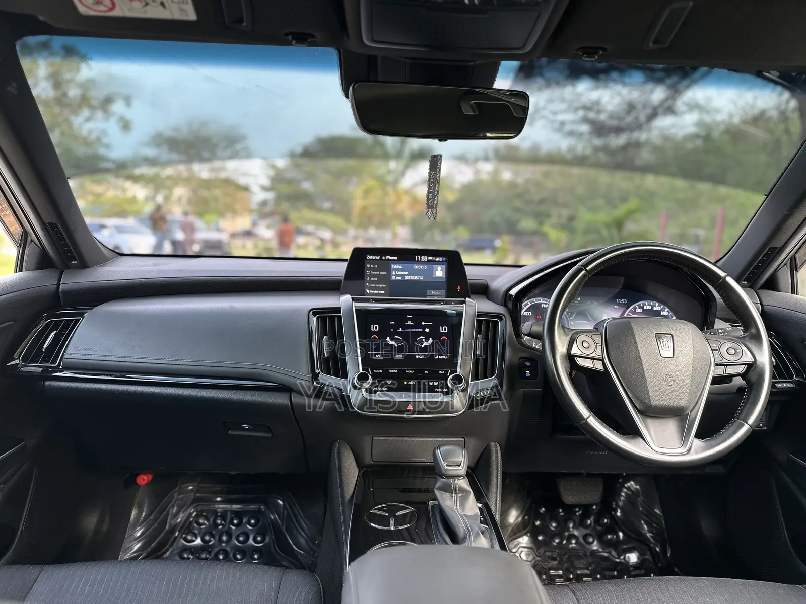Toyota Crown 2019 White