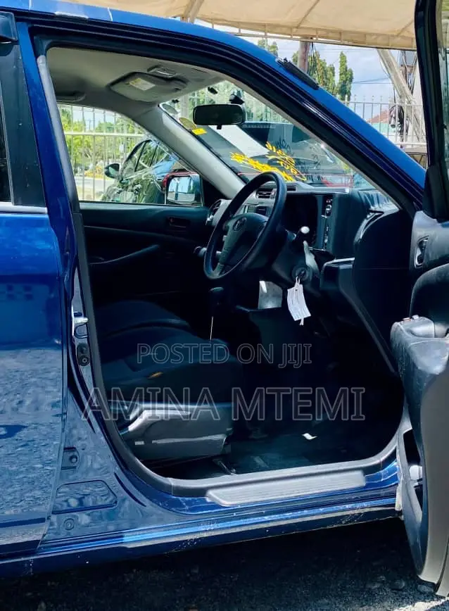Toyota Probox 2016 Blue