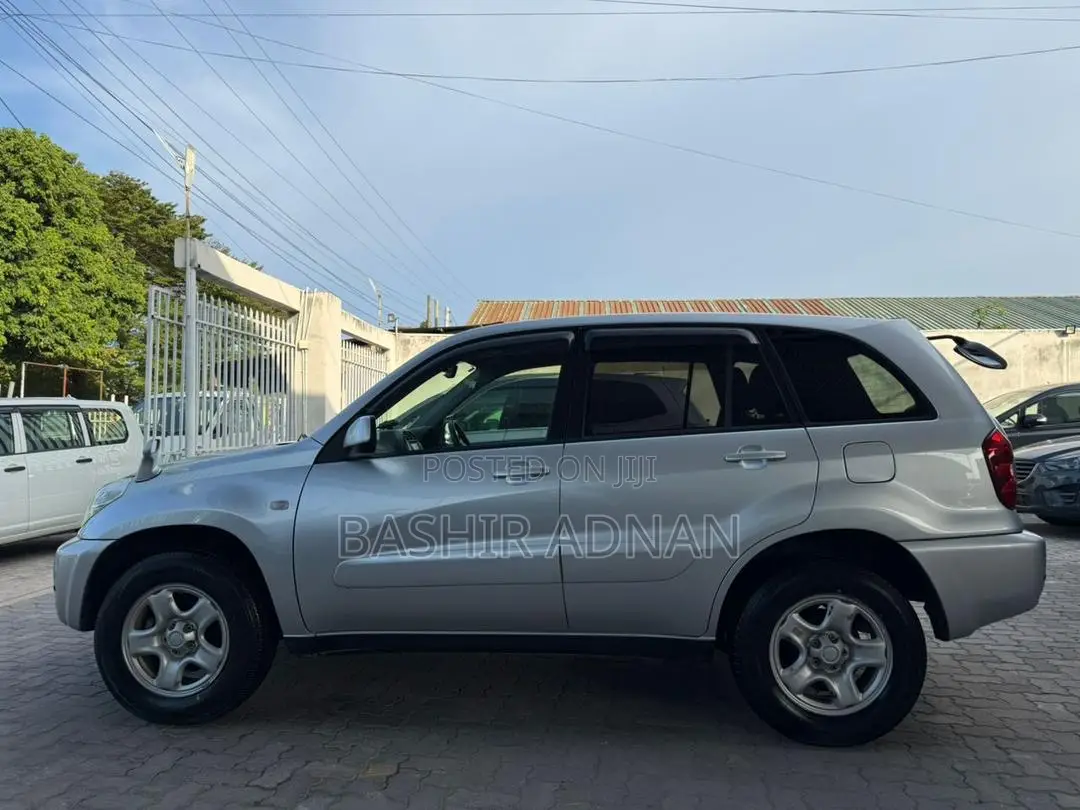 Toyota RAV4 1.8 2004 Silver