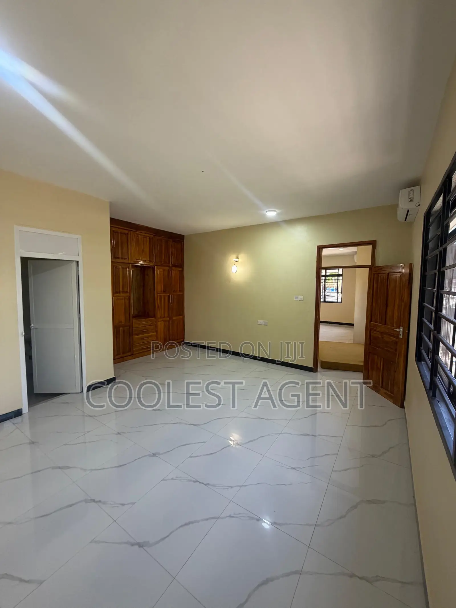 7bdrm Duplex in Coolest Estate, Oyster Bay for rent