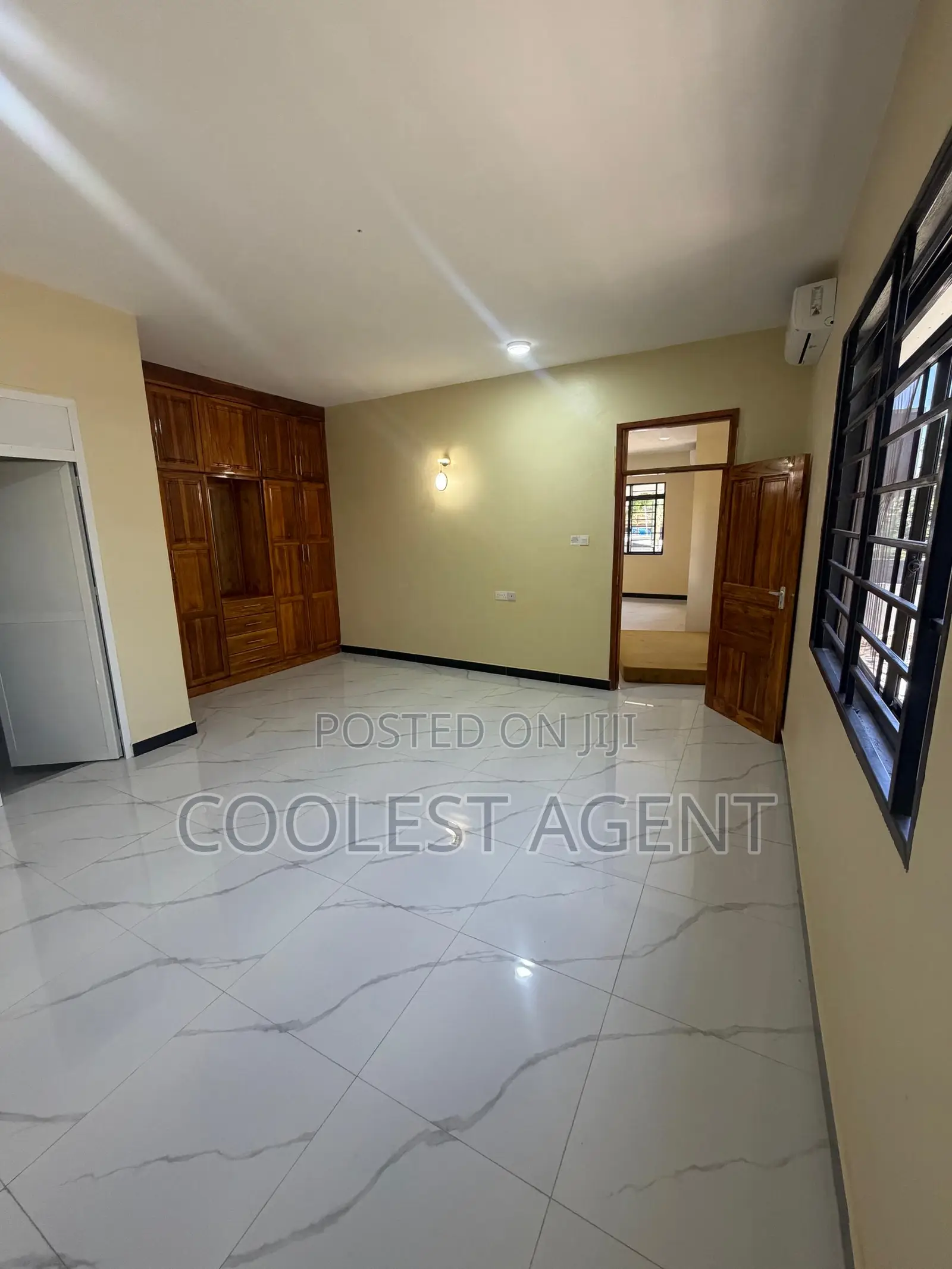 7bdrm Duplex in Coolest Estate, Oyster Bay for rent