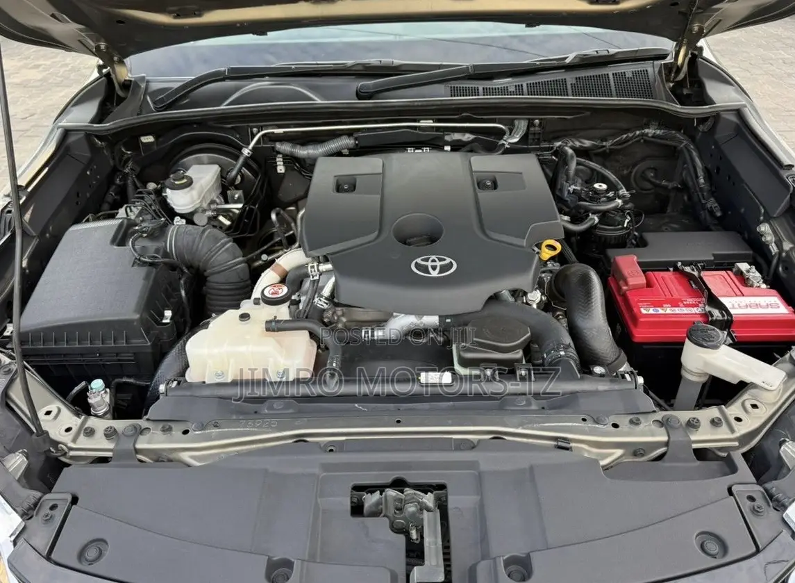 Toyota Fortuner 2021 Green