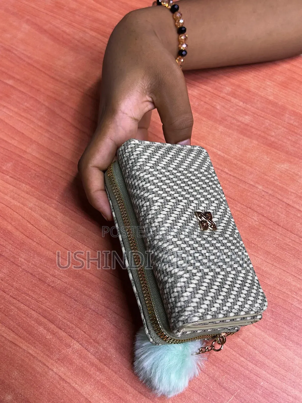 Pochi Ya Kike Classy Woven Wallet