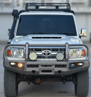 Toyota Land Cruiser 2019 White