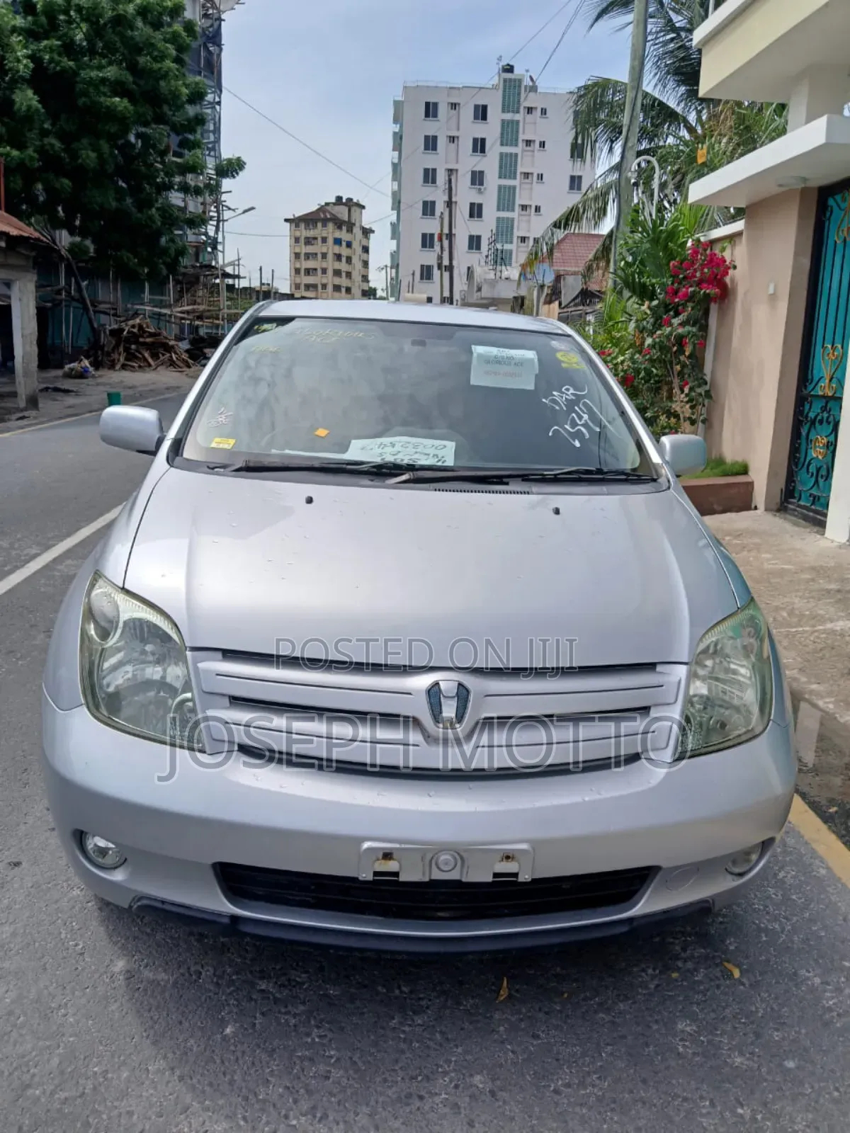 Toyota IST 2005 Silver