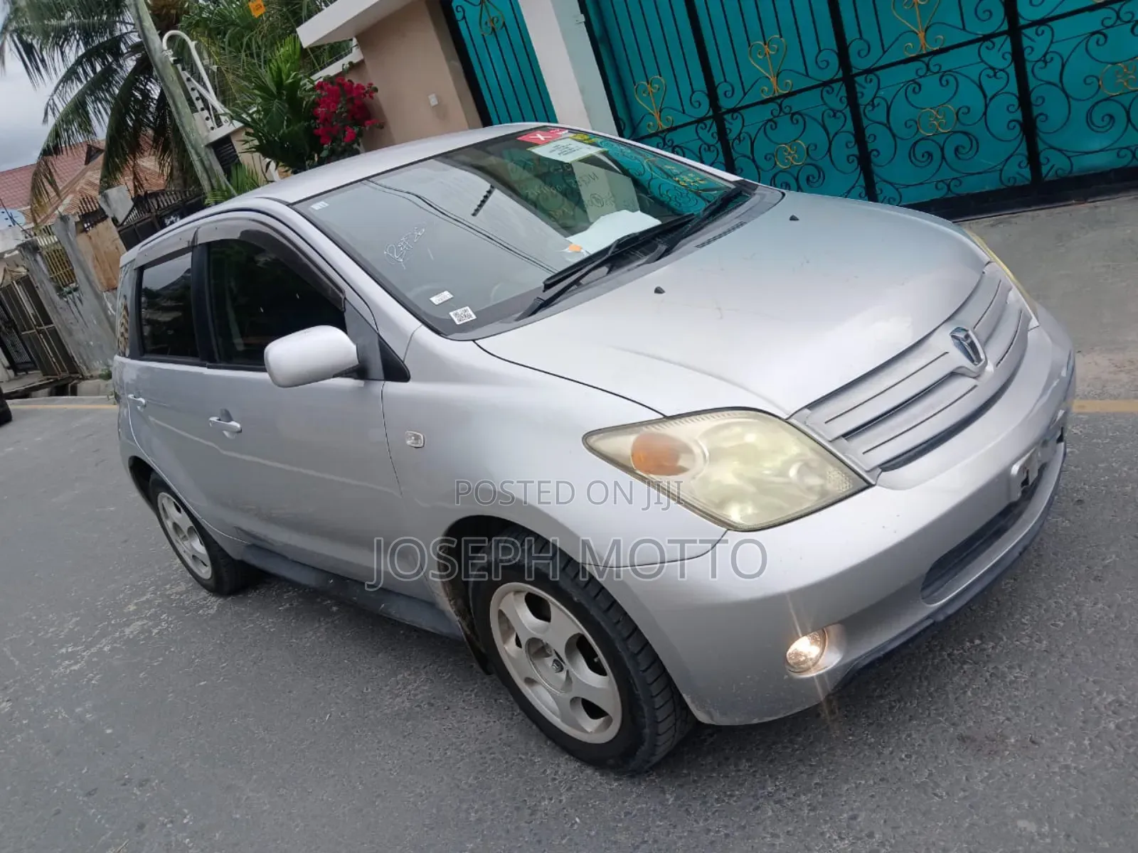 Toyota IST 2005 Silver