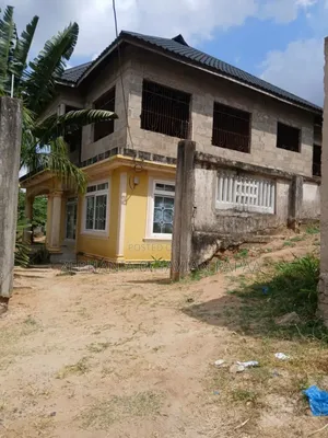 5bdrm Apartment in Kimara for sale