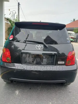 Toyota IST 2004 Black