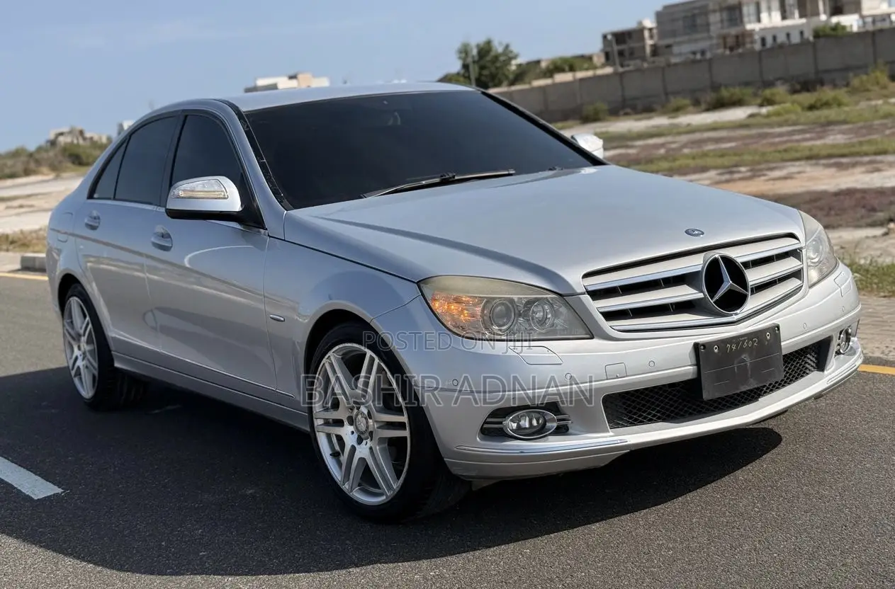 Mercedes-Benz C200 2009 Silver