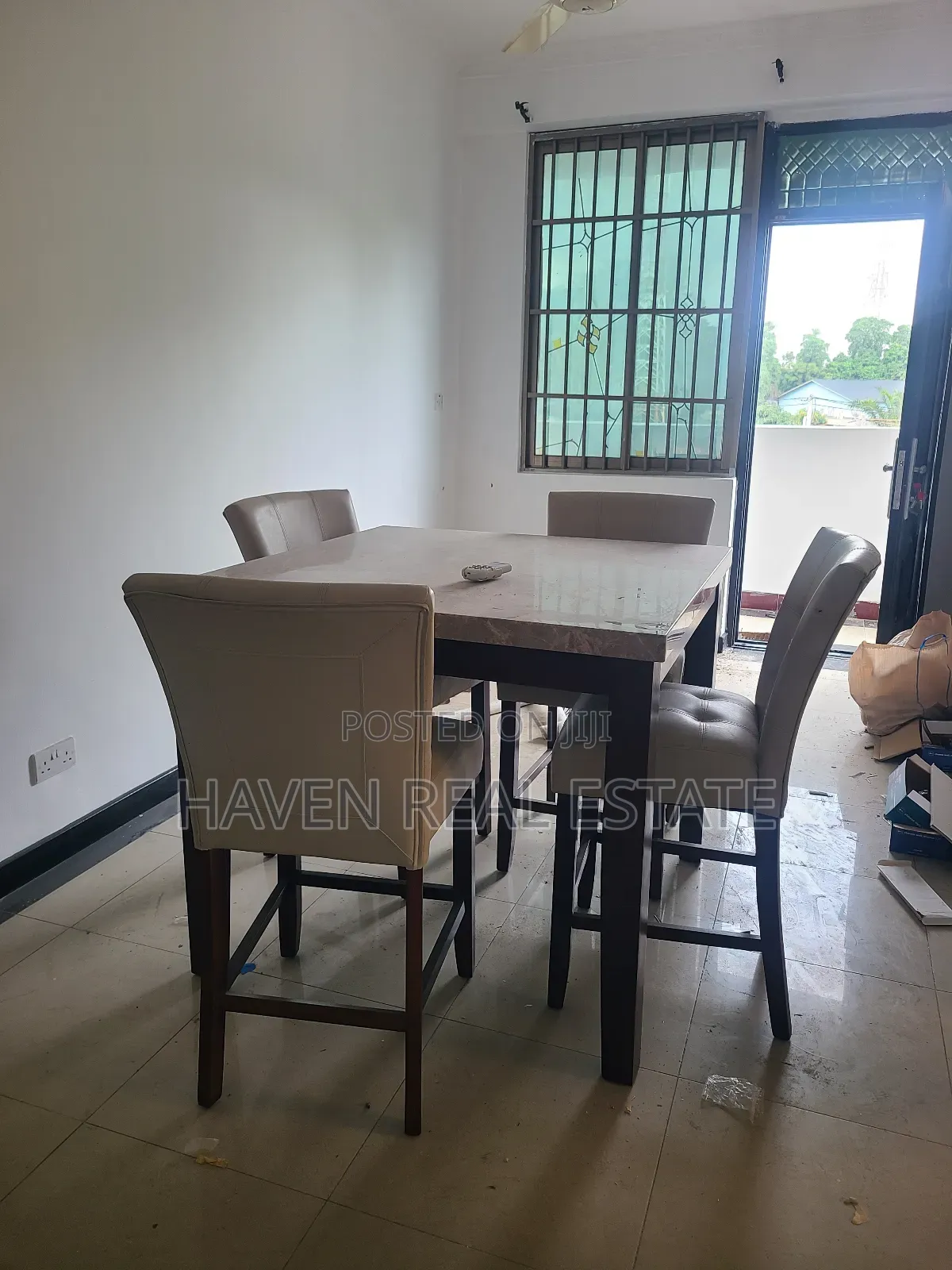 3bdrm Apartment in Kariakoo for rent