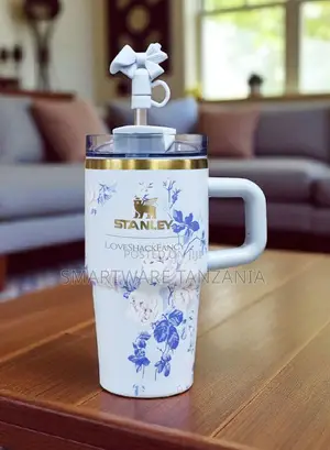 Stanley X Loveshackfancy Quencher H2.0 40oz White Blue Floral Cup