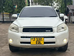 Toyota RAV4 2007 White