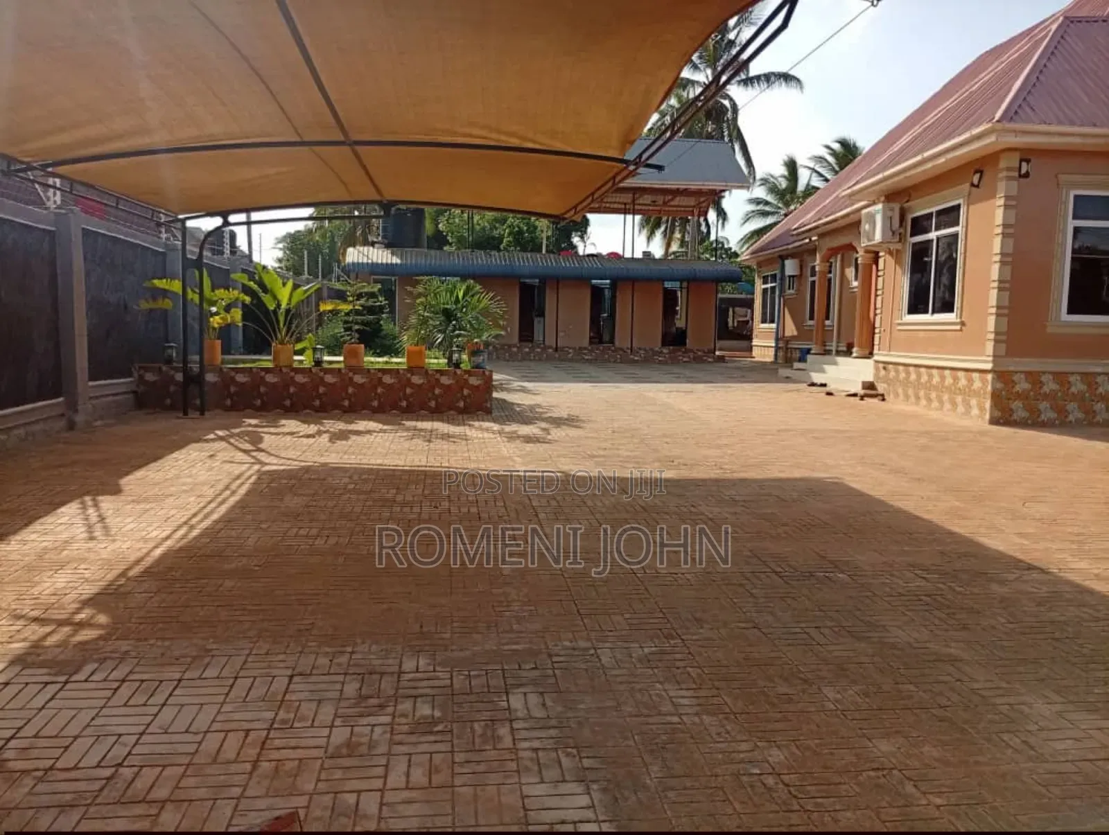 5bdrm House in Tanzania Daresalaam, Ilala for sale
