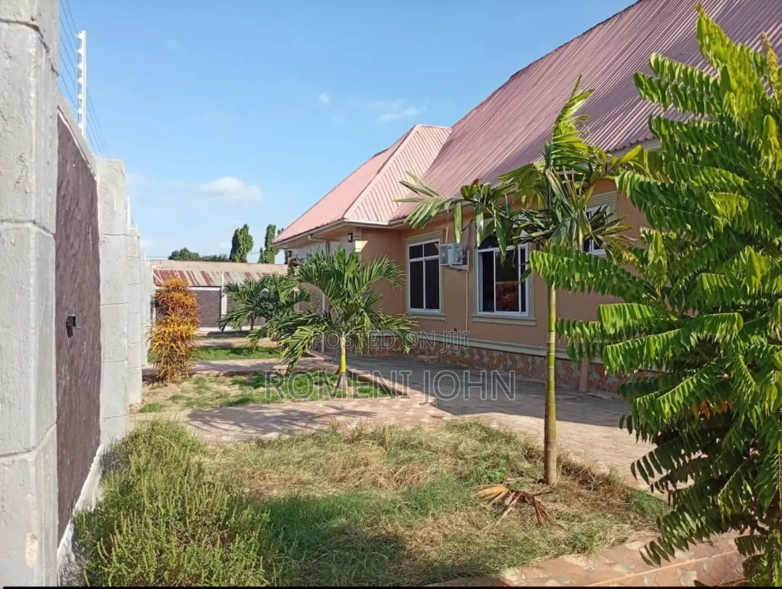 5bdrm House in Tanzania Daresalaam, Ilala for sale