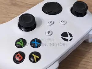 Microsoft Xbox Wireless Controller for Series X/S - Robot White
