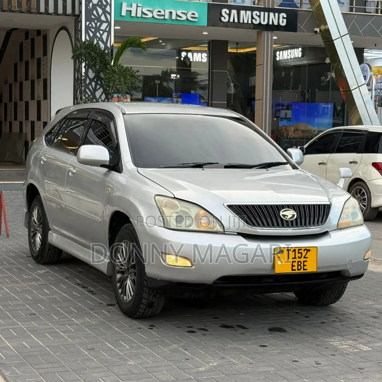 Toyota Harrier 2004 Silver