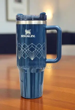 Stanley Quencher H2.0 40oz Navy Blue Geometric Diamond Print Tumbler