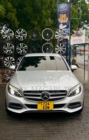 Mercedes-Benz C-Class 2014 Silver