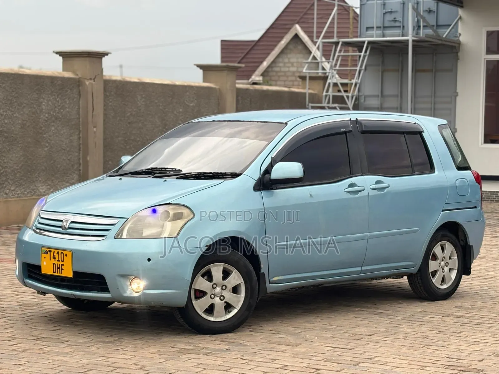 Toyota Raum 2006 Beige