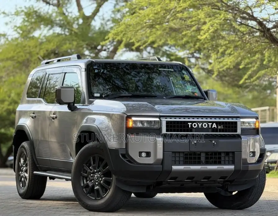 Toyota Land Cruiser Prado 2025 Gray