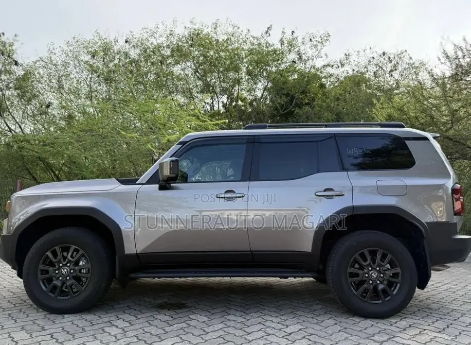 Toyota Land Cruiser Prado 2025 Gray