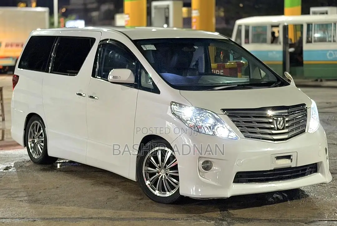 Toyota Alphard 2010 White
