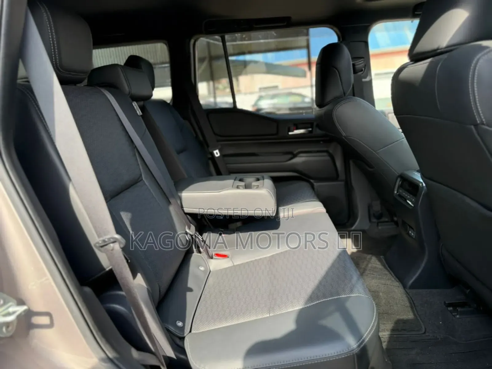 Toyota Land Cruiser 2024 Gray