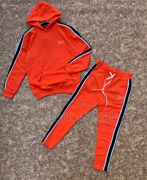 Tracksuit Mfalme Wa Mtaa (Street King)