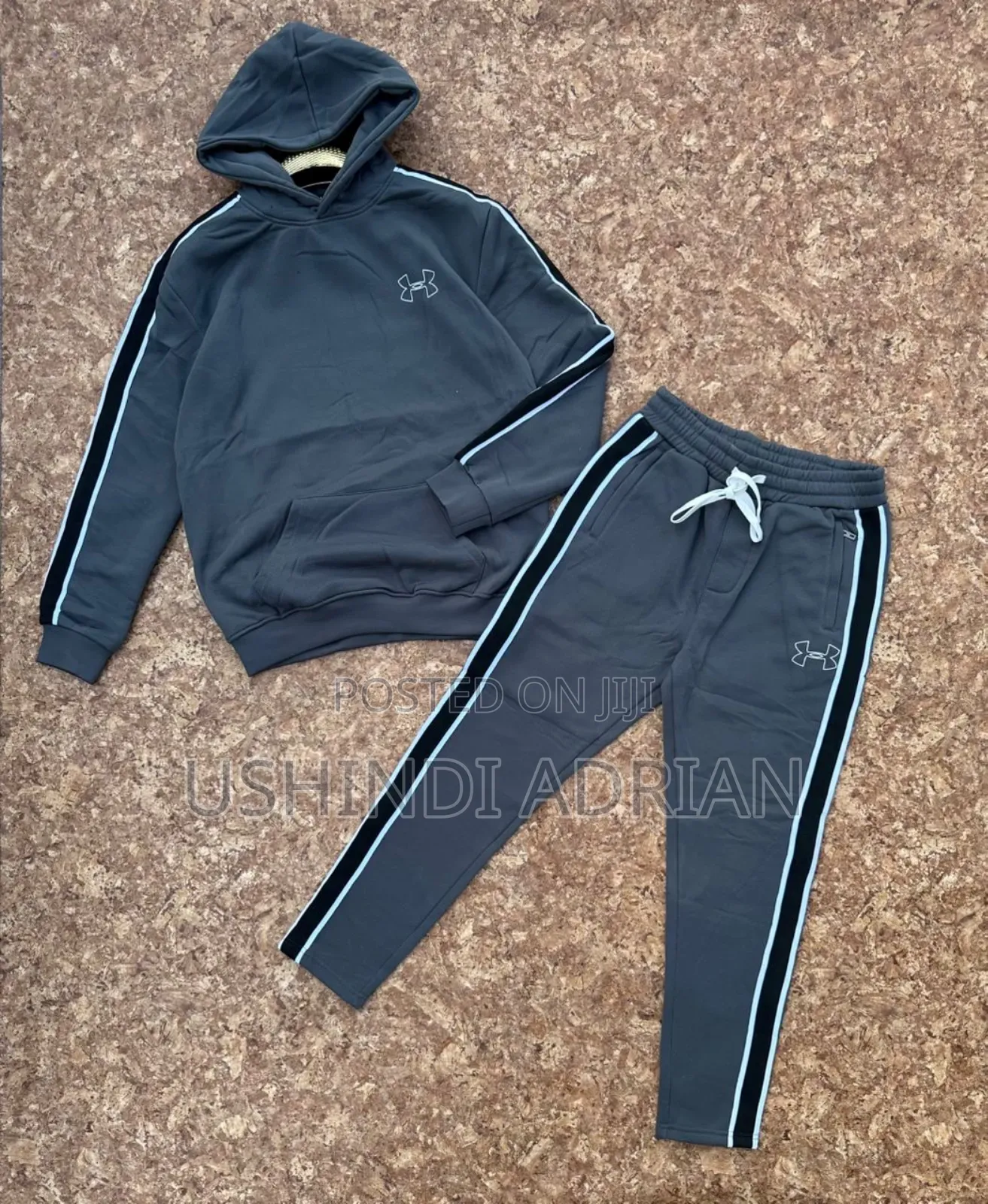 Tracksuit Mfalme Wa Mtaa (Street King)