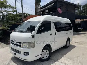 Toyota Quantum 2008 White