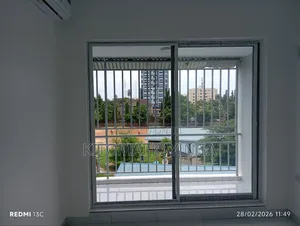 3bdrm Apartment in Upanga West for sale