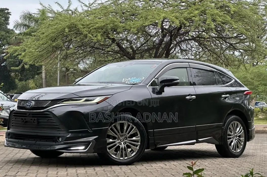 Toyota Harrier Hybrid Z 2021 Black