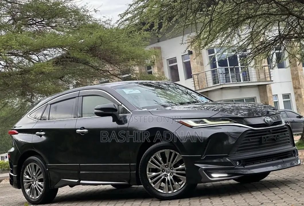 Toyota Harrier Hybrid Z 2021 Black
