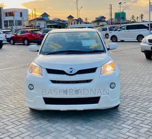 Toyota IST 2010 White