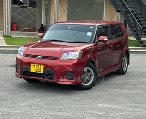 Toyota Corolla Rumion 2010 Maroon