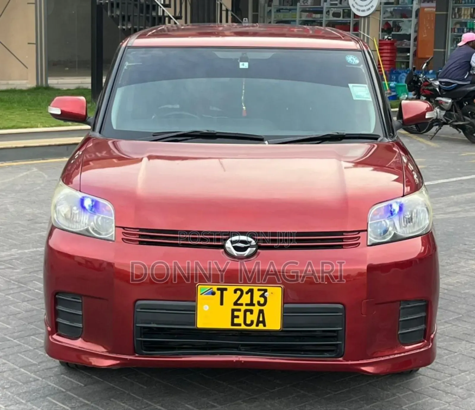 Toyota Corolla Rumion 2010 Maroon